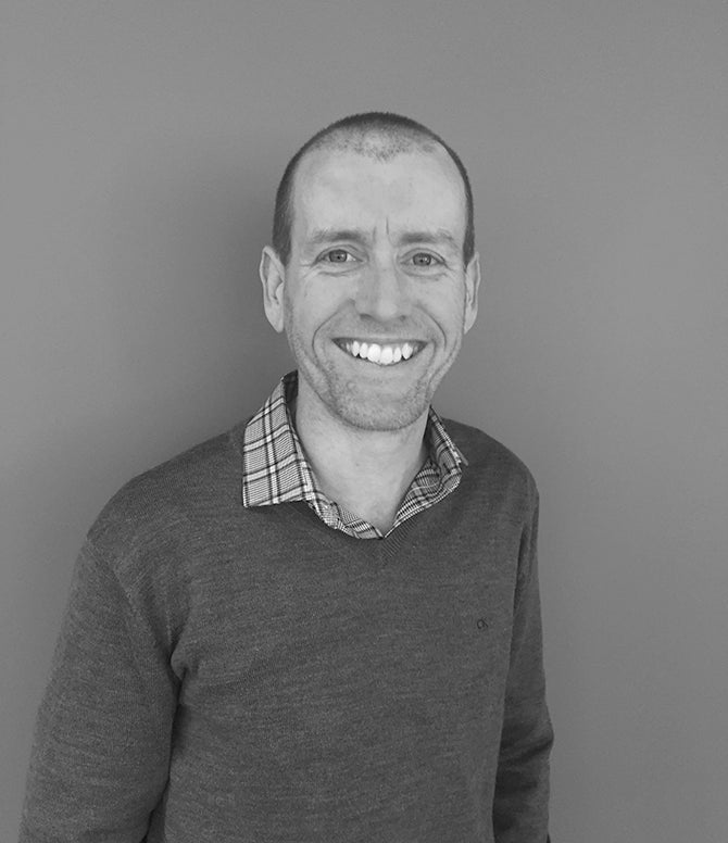 Damien Saunder