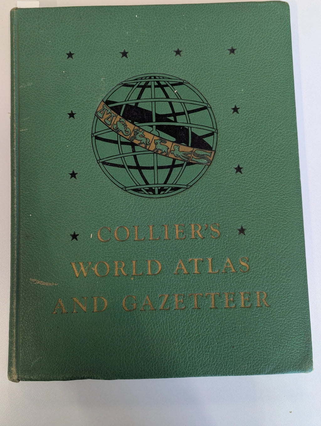Colliers World Atlas and Gazeteer, 1947