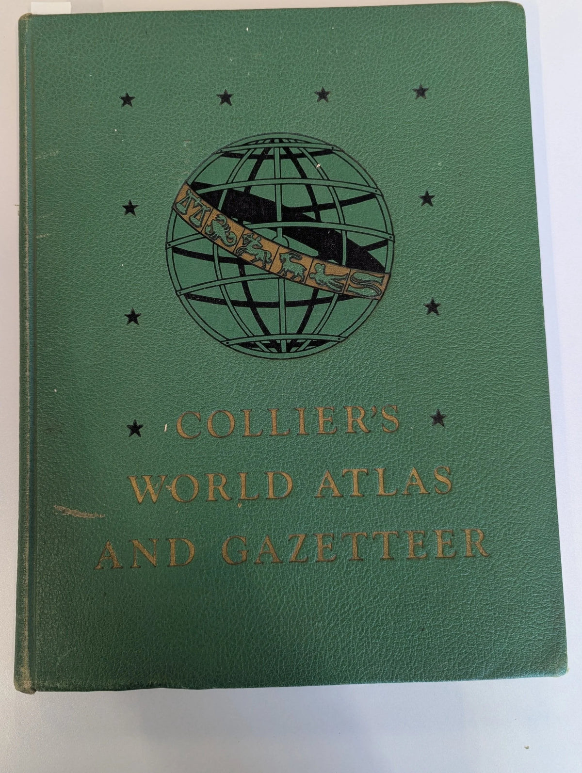 Colliers World Atlas and Gazeteer, 1947