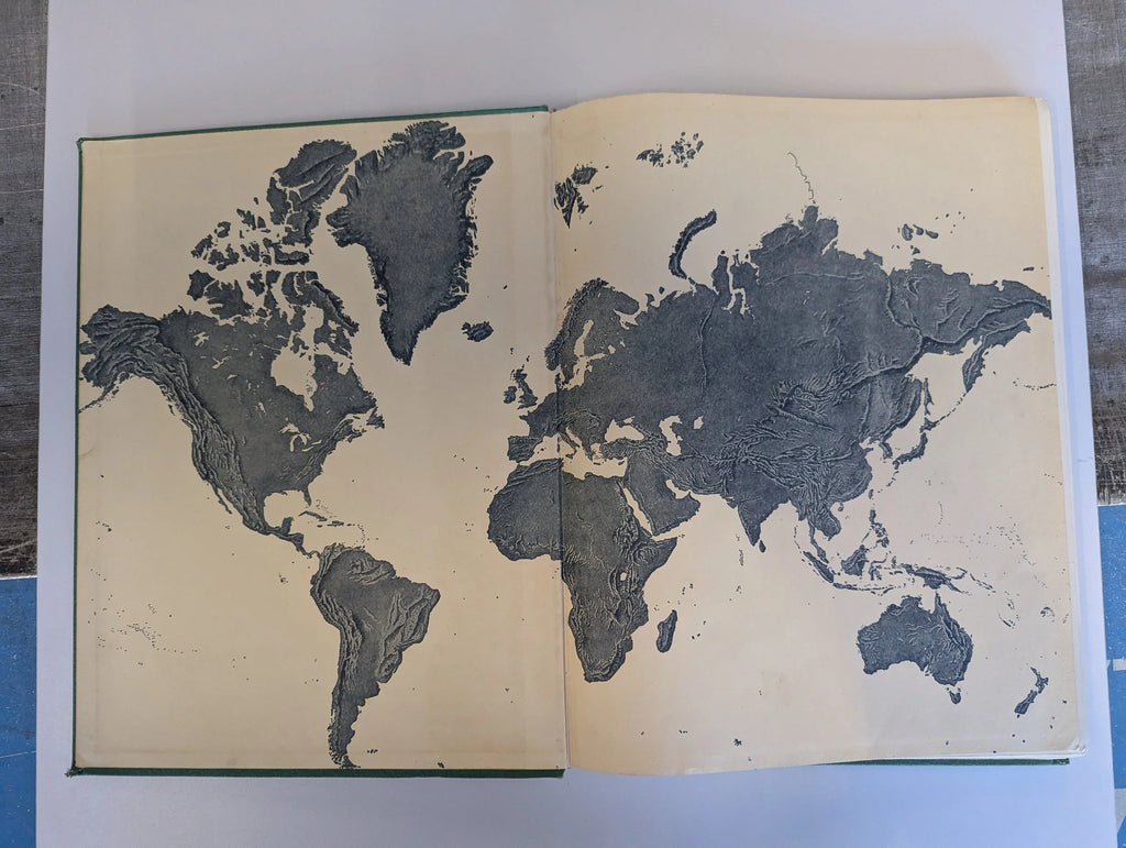 Colliers World Atlas and Gazeteer, 1947